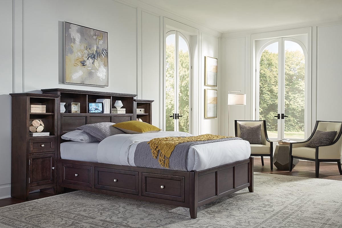 How to Decorate a Small Bedroom