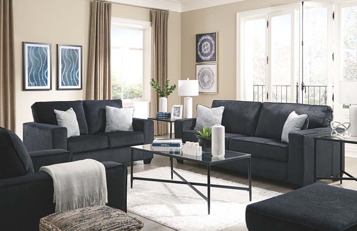 What Colors Go with Grey Sofa