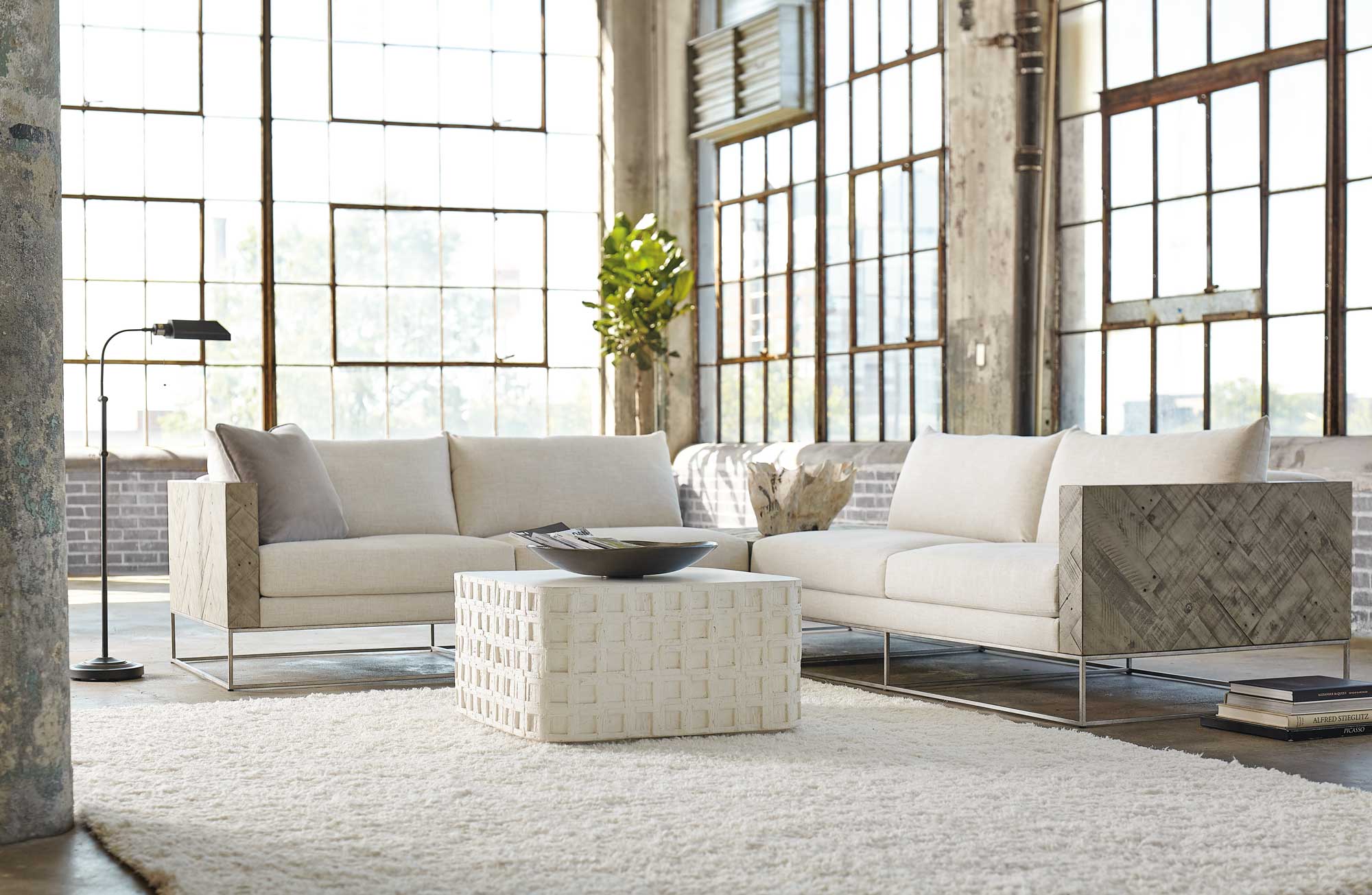 How to Choose a Rug for Your Living Room